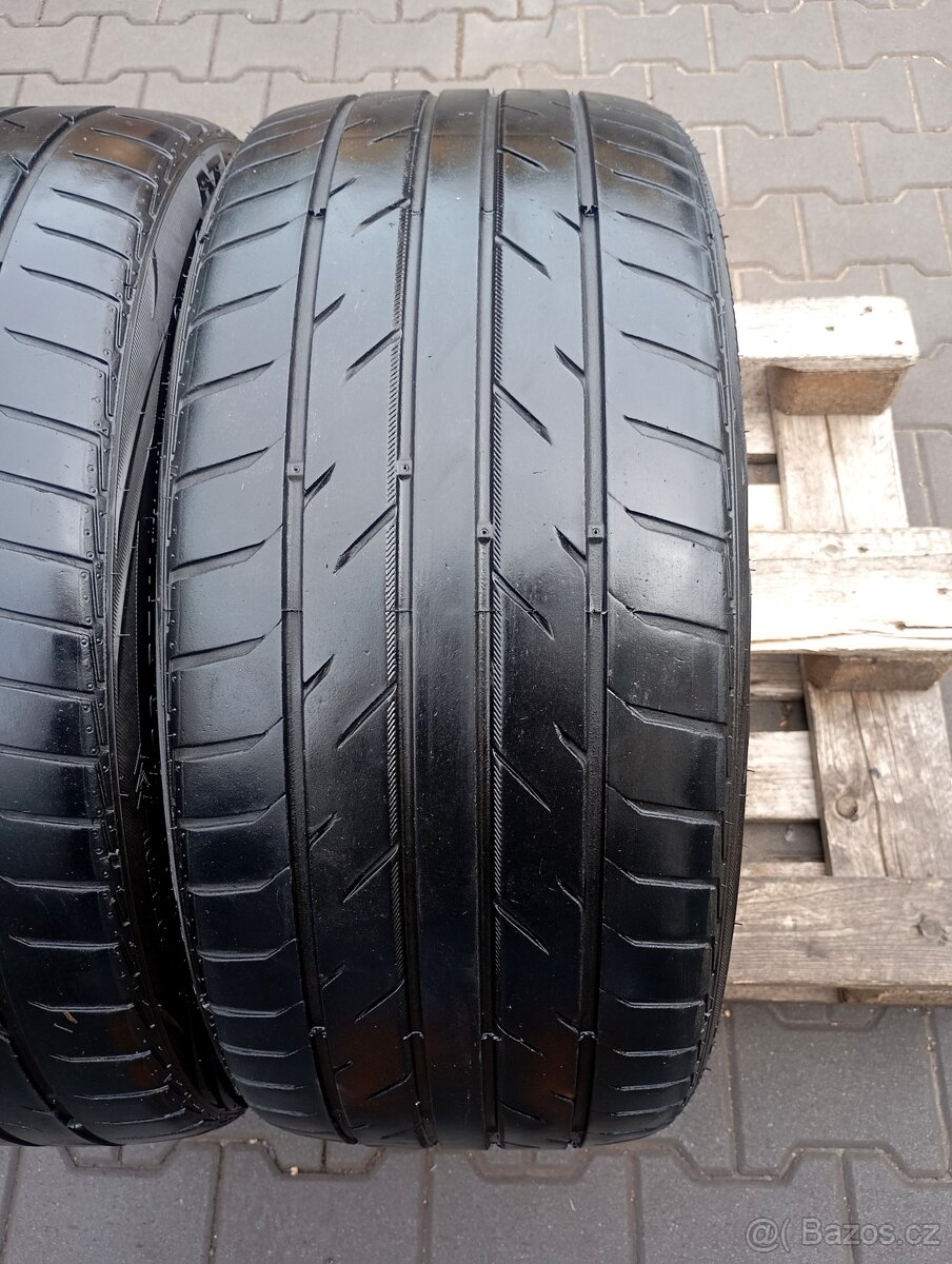 245/35/20 letní pneu achilles - 2