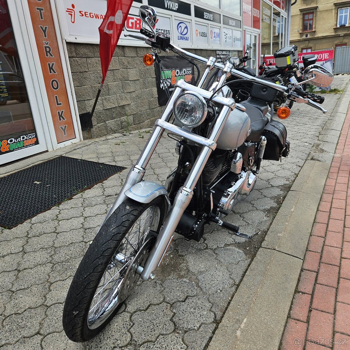 Harley-Davidson Dyna Wide Glide, ČR, laděný výfuk - 2