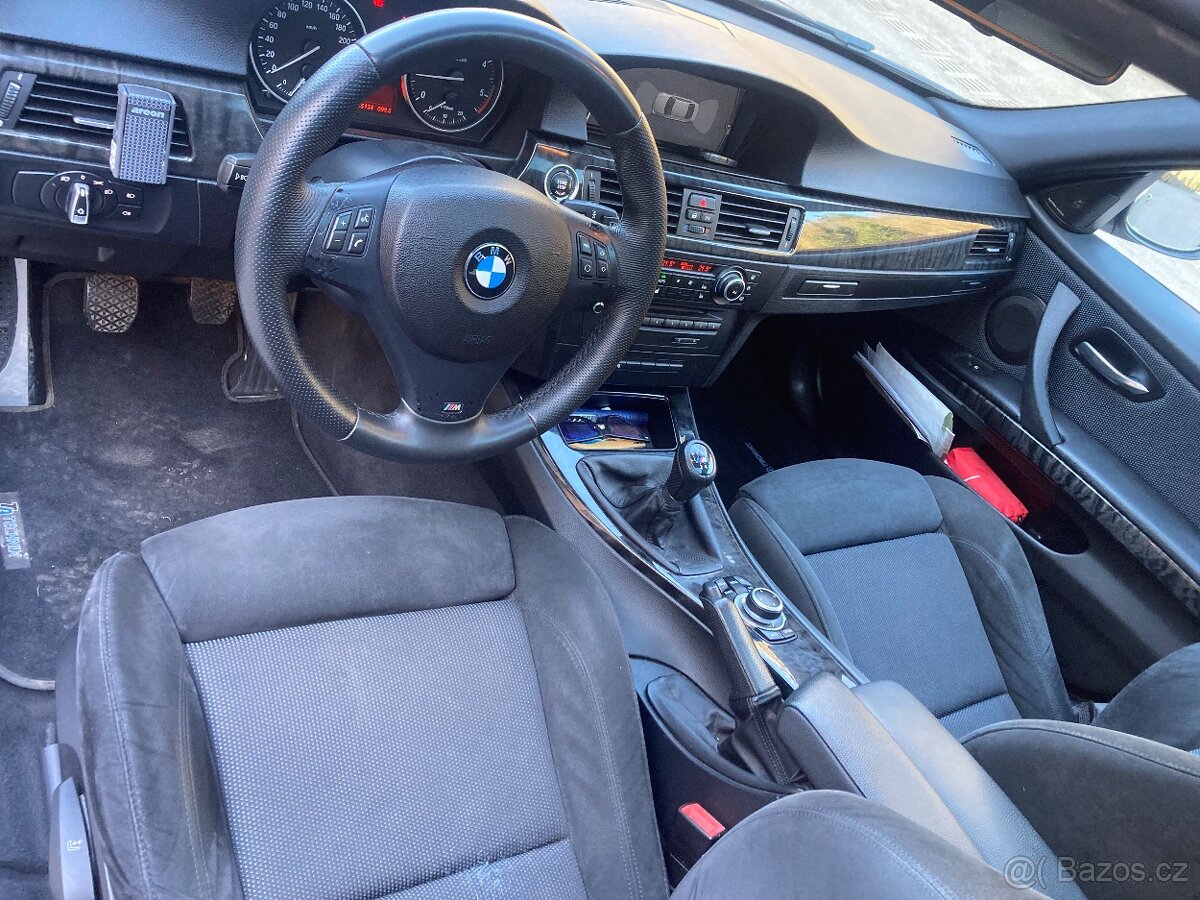 E90 - 2