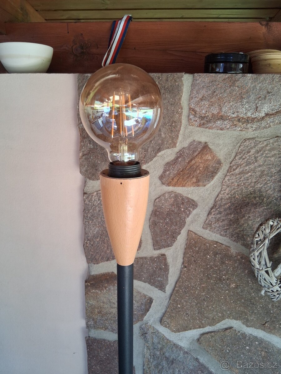 Stojací lampa - 2