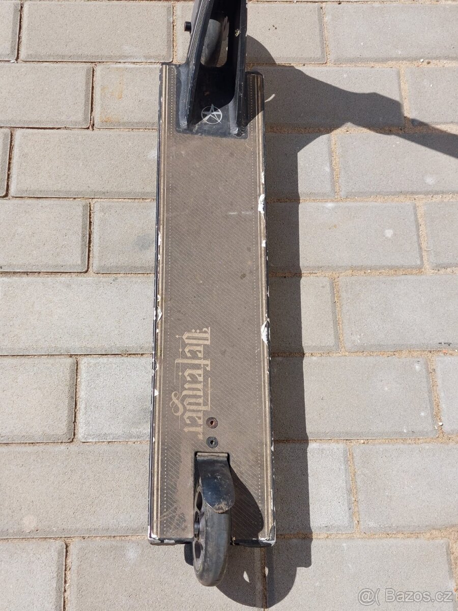 Freestyle koloběžka ADDICT Defender 3.0 BLACK-SILV - 2