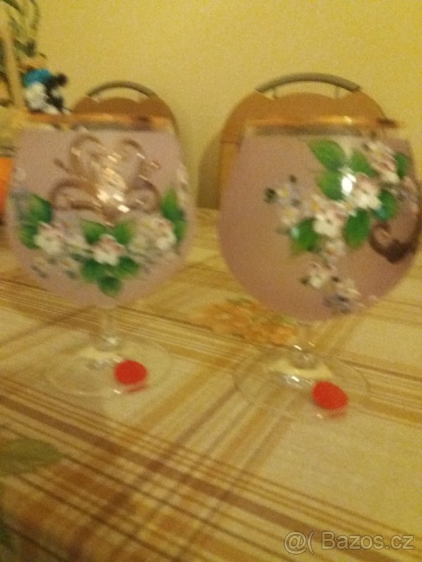 Prodám dvě skleněné číše ručně malované - 2