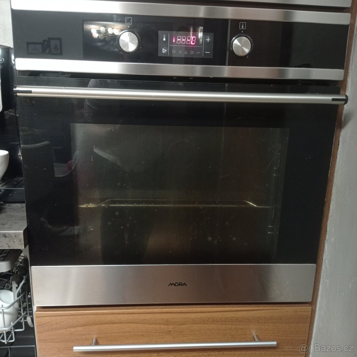 Prodám vestavnou troubu Mora - 2