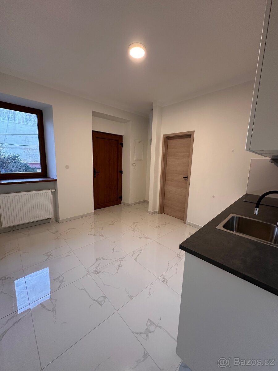 PRONÁJEM BYTU DOMAŽLICE - 2