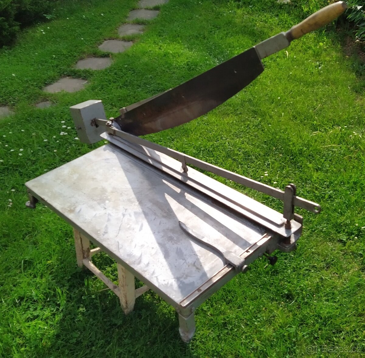 nůžky na papír nebo karton - 2