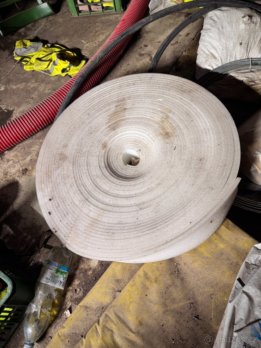 Různý stavební materiál - 2