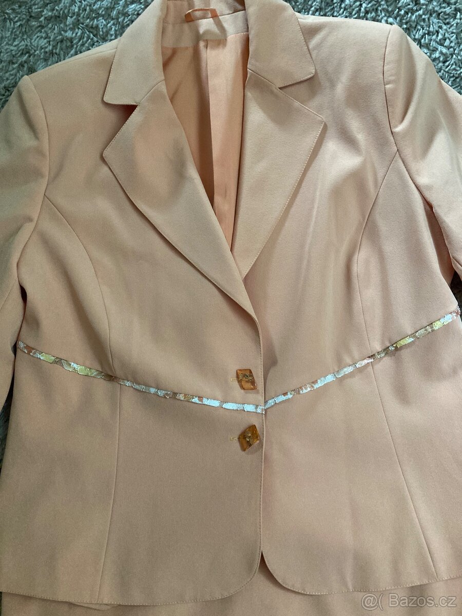 Dámský kostýmek vel.46/48 - 2