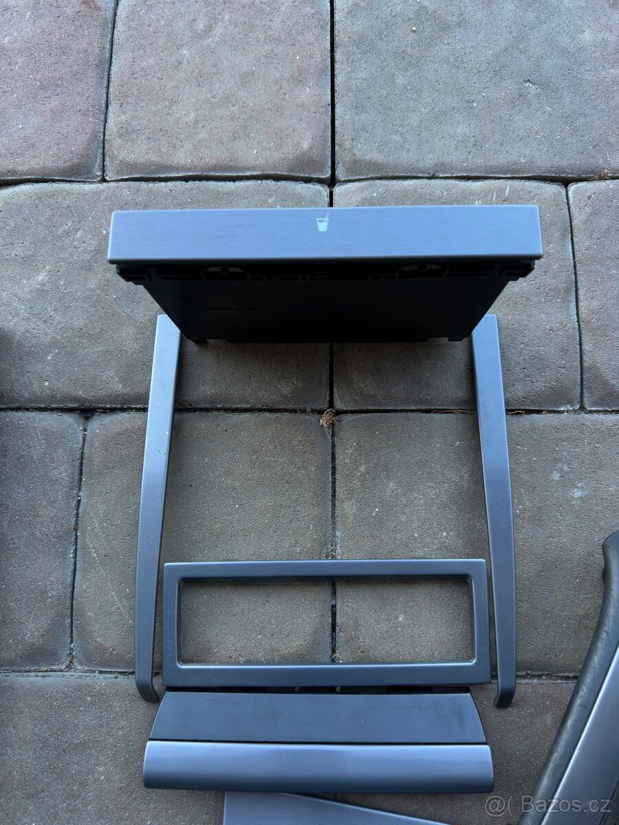 VW Golf 4/Bora Modrý dekor 5 dveř - 2