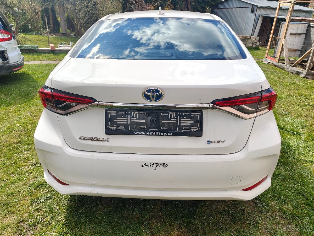 Toyota Corolla 1.8hybrid CR doklady Dph - 2