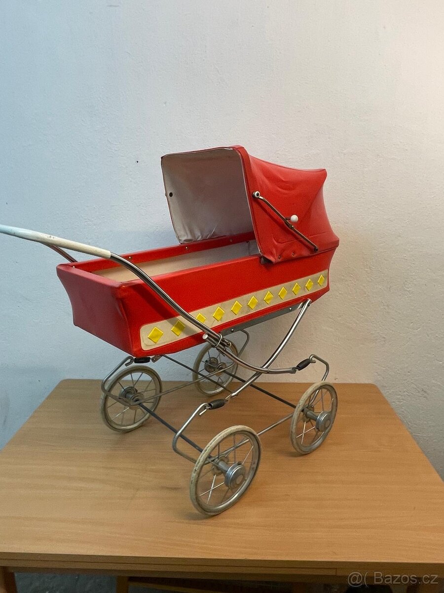 Kočárek pro panenky - 2