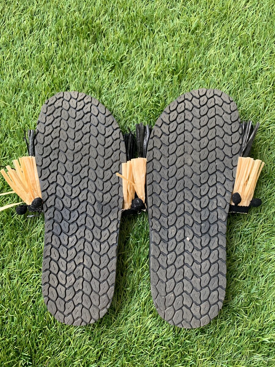 Letní pantofle Reserved vel. 40 - 2