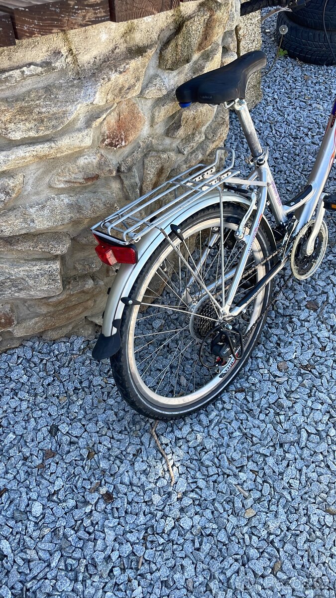 Dívčí kolo KTM 24” - 2