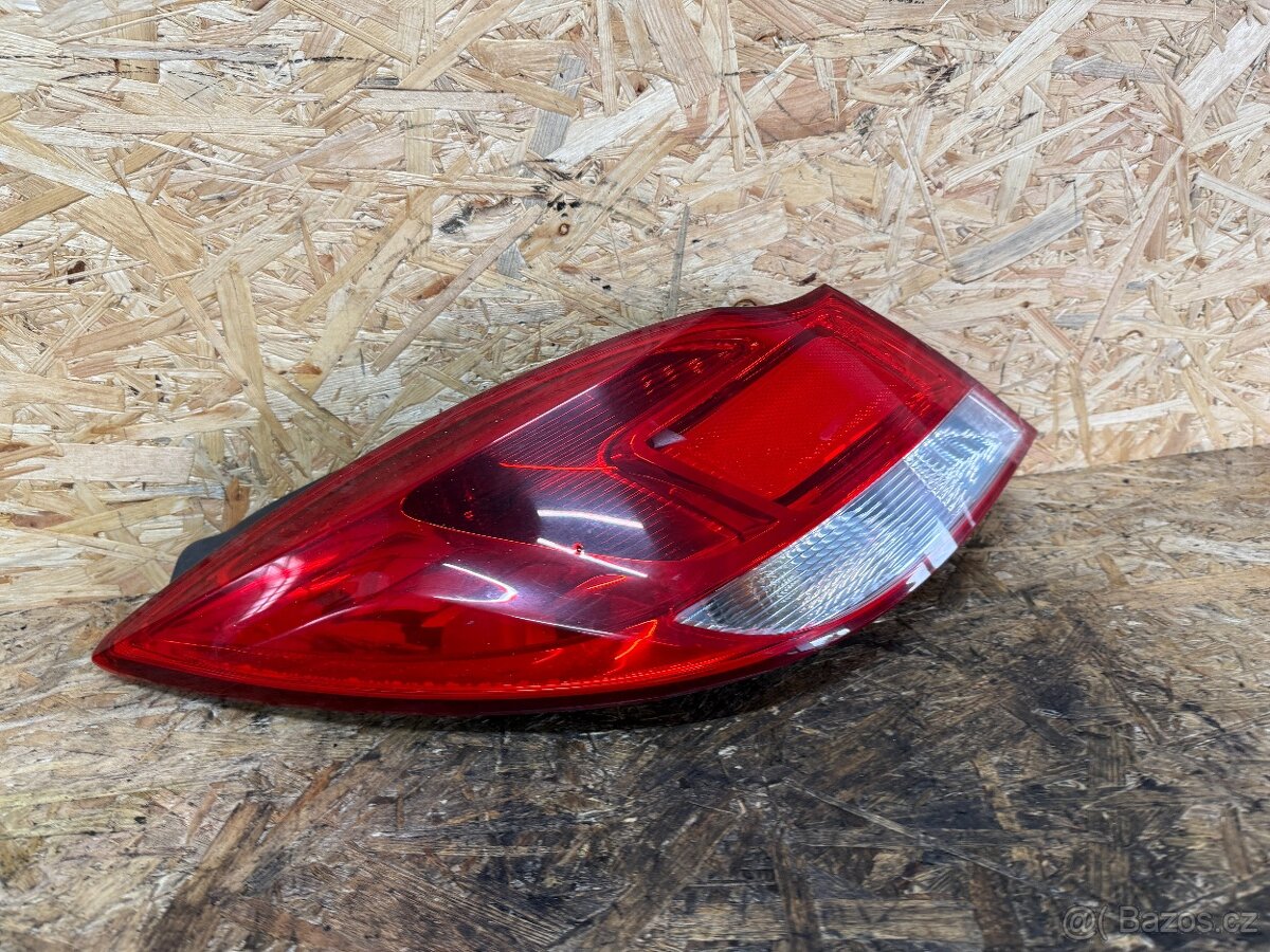 ZADNÍ LEVÉ SVĚTLO OPEL INSIGNIA SEDAN - 2