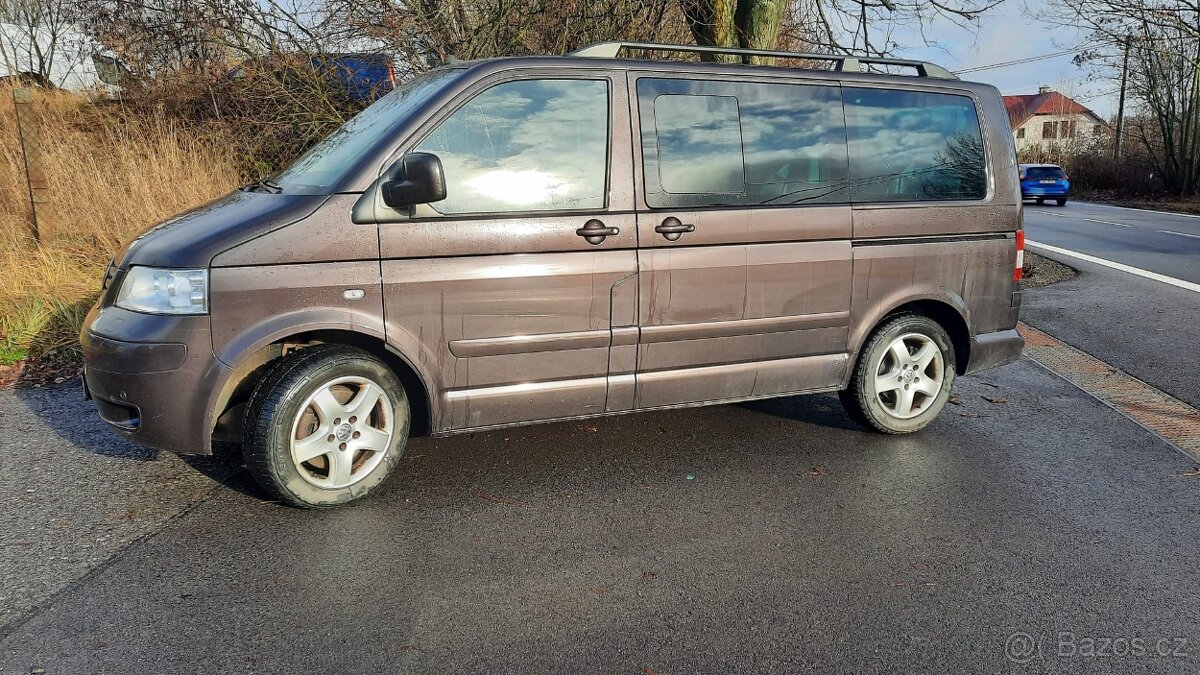 Volkswagen multivan highline 4motion 2,5tdi - 2