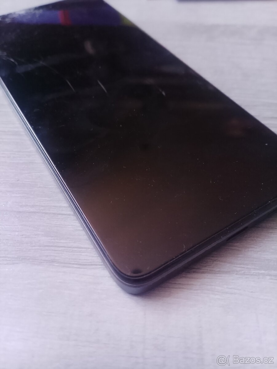 Moto E14 a Xiaomi Mi Note 10 na ND - 2