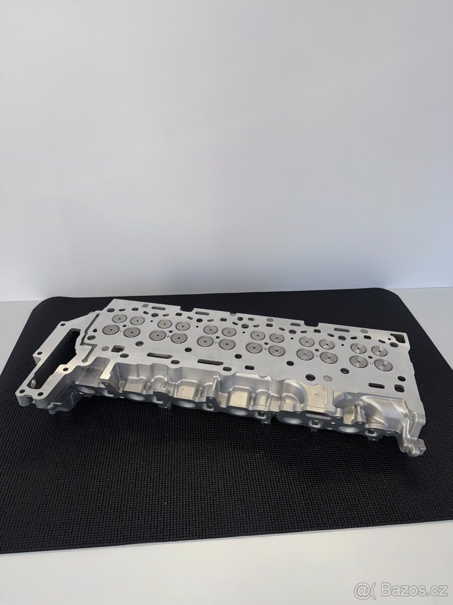 Hlava BMW N57D30 - 2