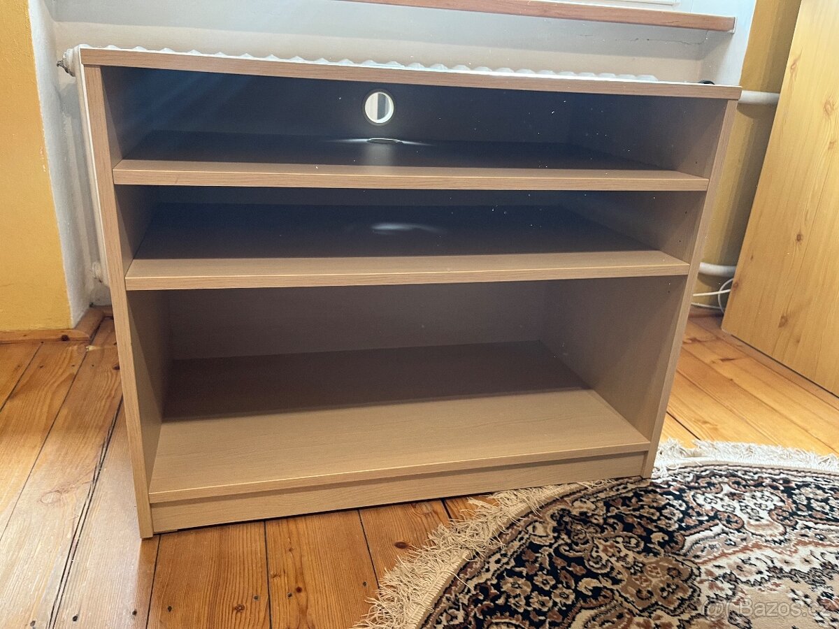 Stolek pod televizi - 2