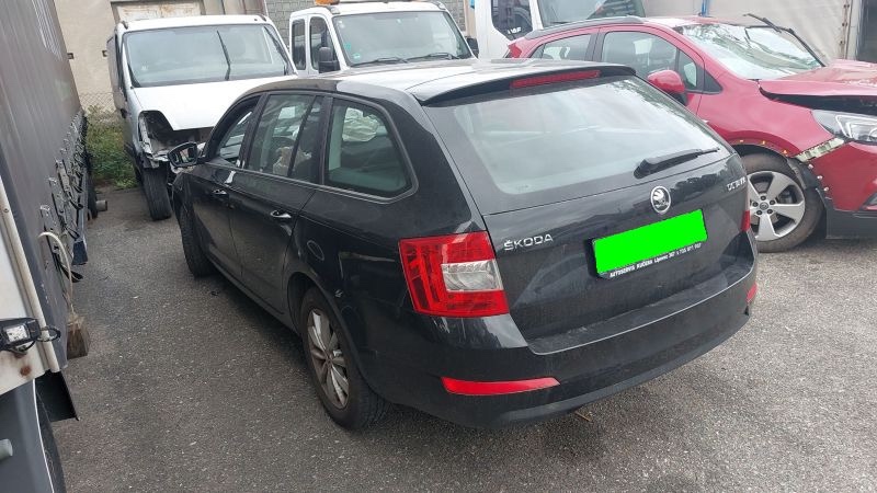 Škoda Octavia 3 na dily - 2