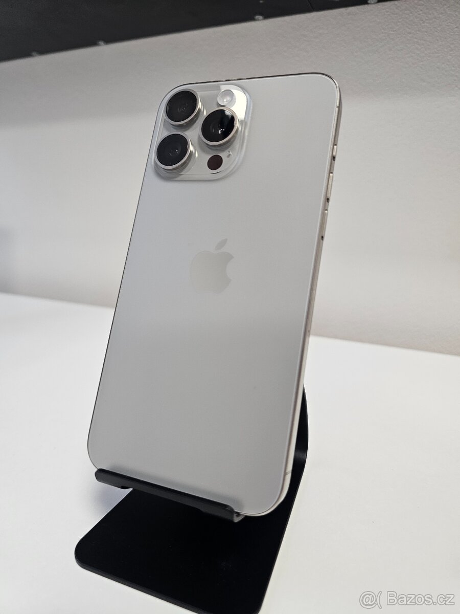 iPhone 15 Pro Max, Fyzická SIM + E-SIM, 13 měsíců záruka - 2