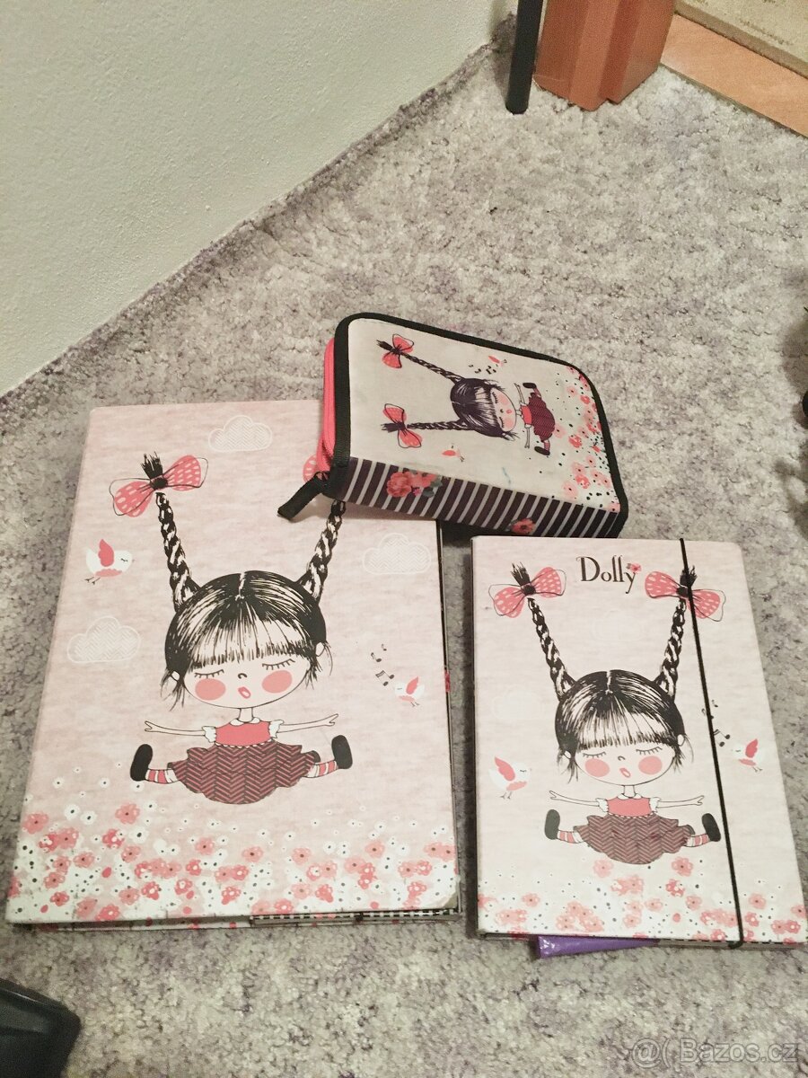 Školní aktovka PREMIUM FLEXI Dolly ( penál +2x desky..) - 2