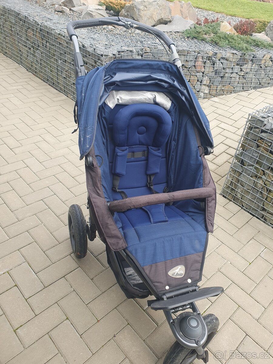 Kočárek tfk s nánožníkem - 2