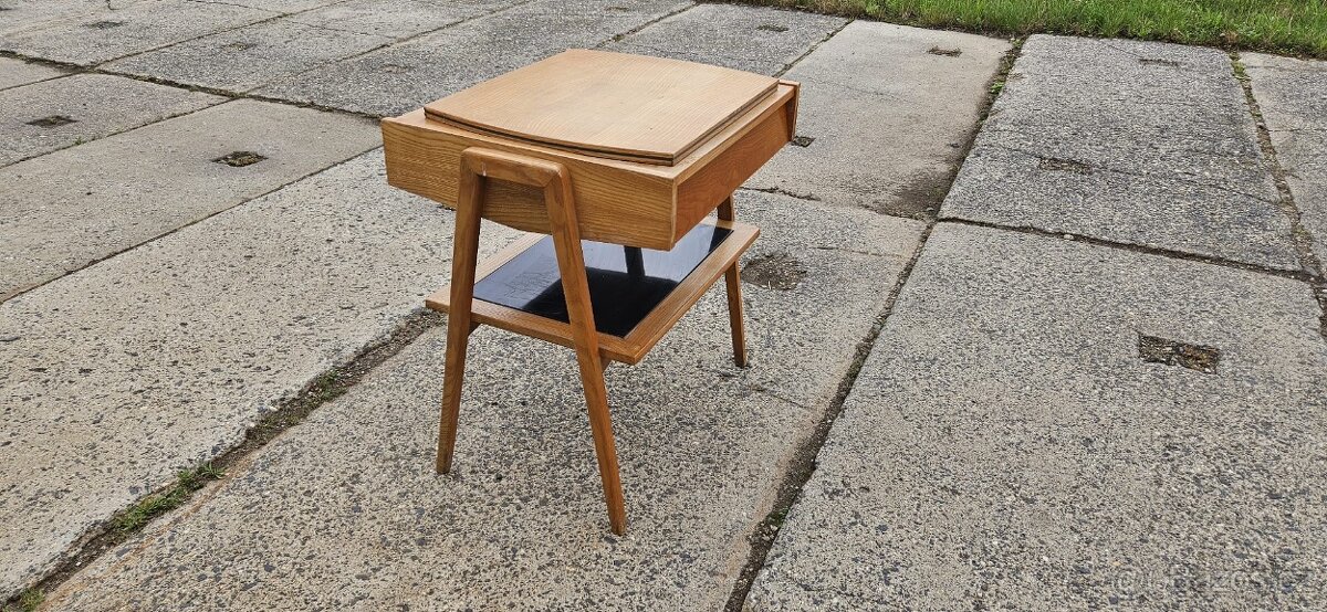 Retro TV stolek s otočnou deskou - 2