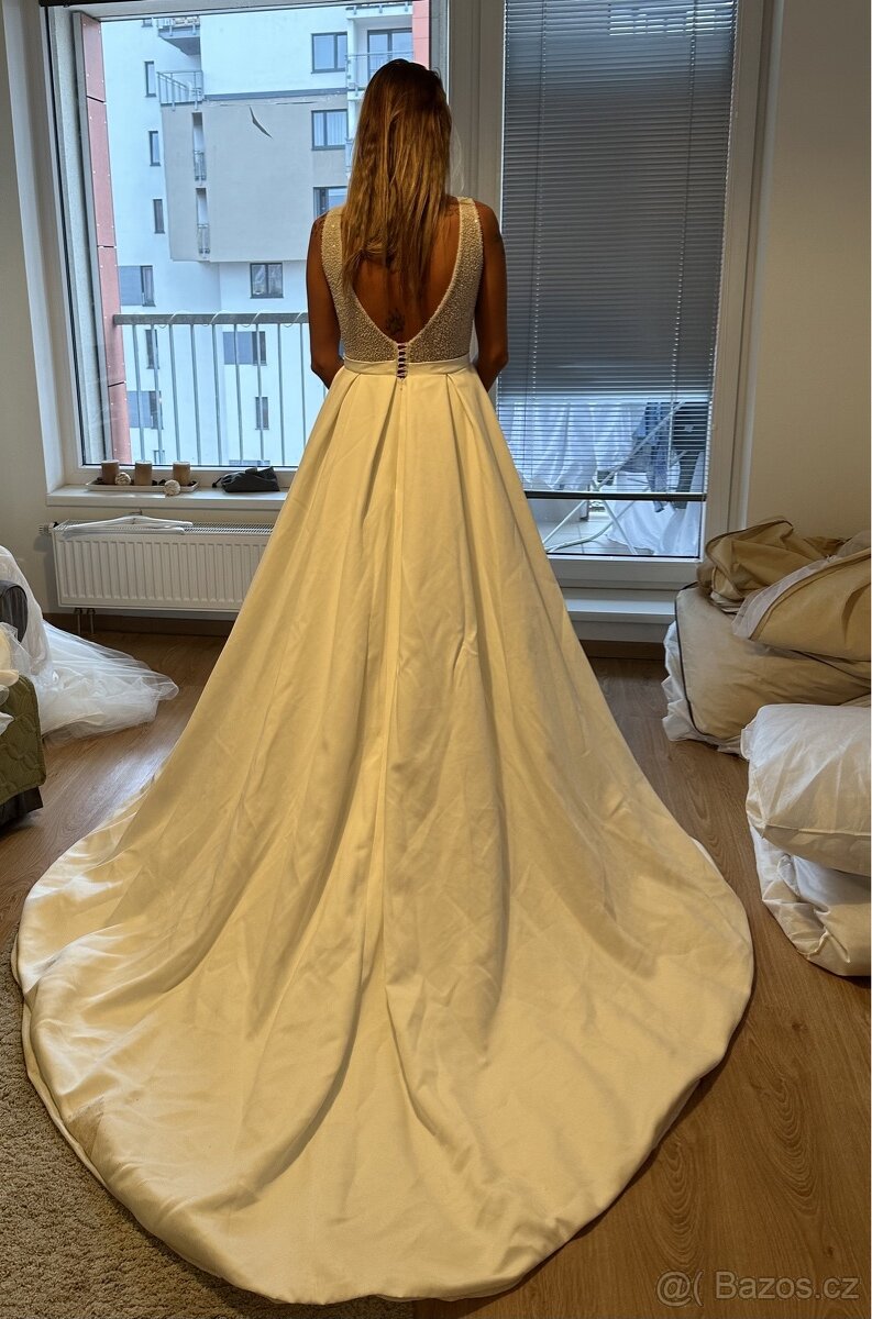 Svatební šaty nové z vlečkou - 2