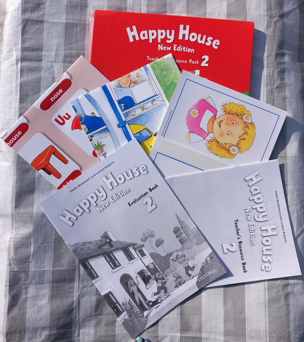 Happy House 2 New Edition - v pěkném stavu - 2