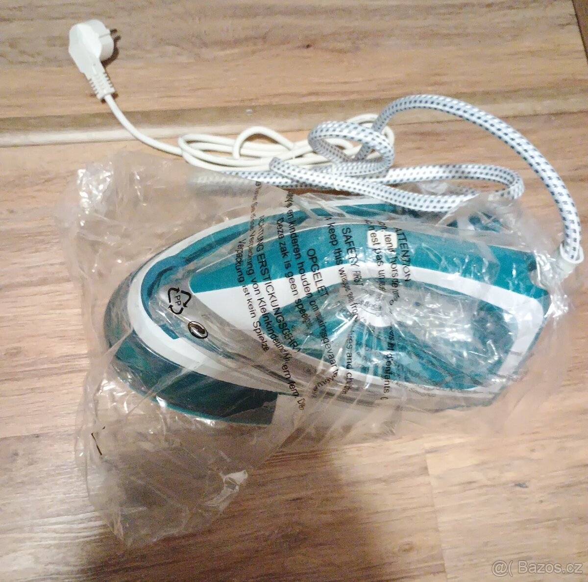 Žehlička s parním generátorem - 2