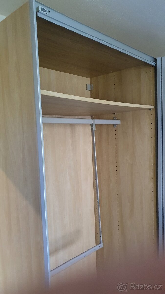 Ikea PAX rozdělovník na šaty - 2