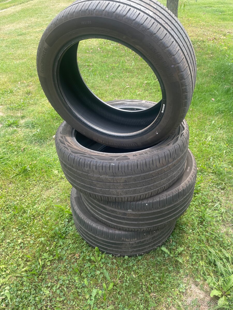 Sada letních pneu Continental 235/45 R18 - 2