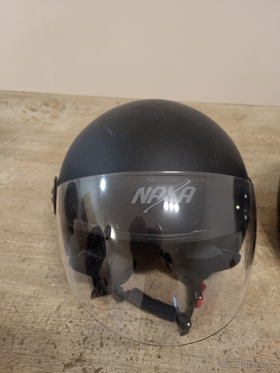 Přilba moto - 2