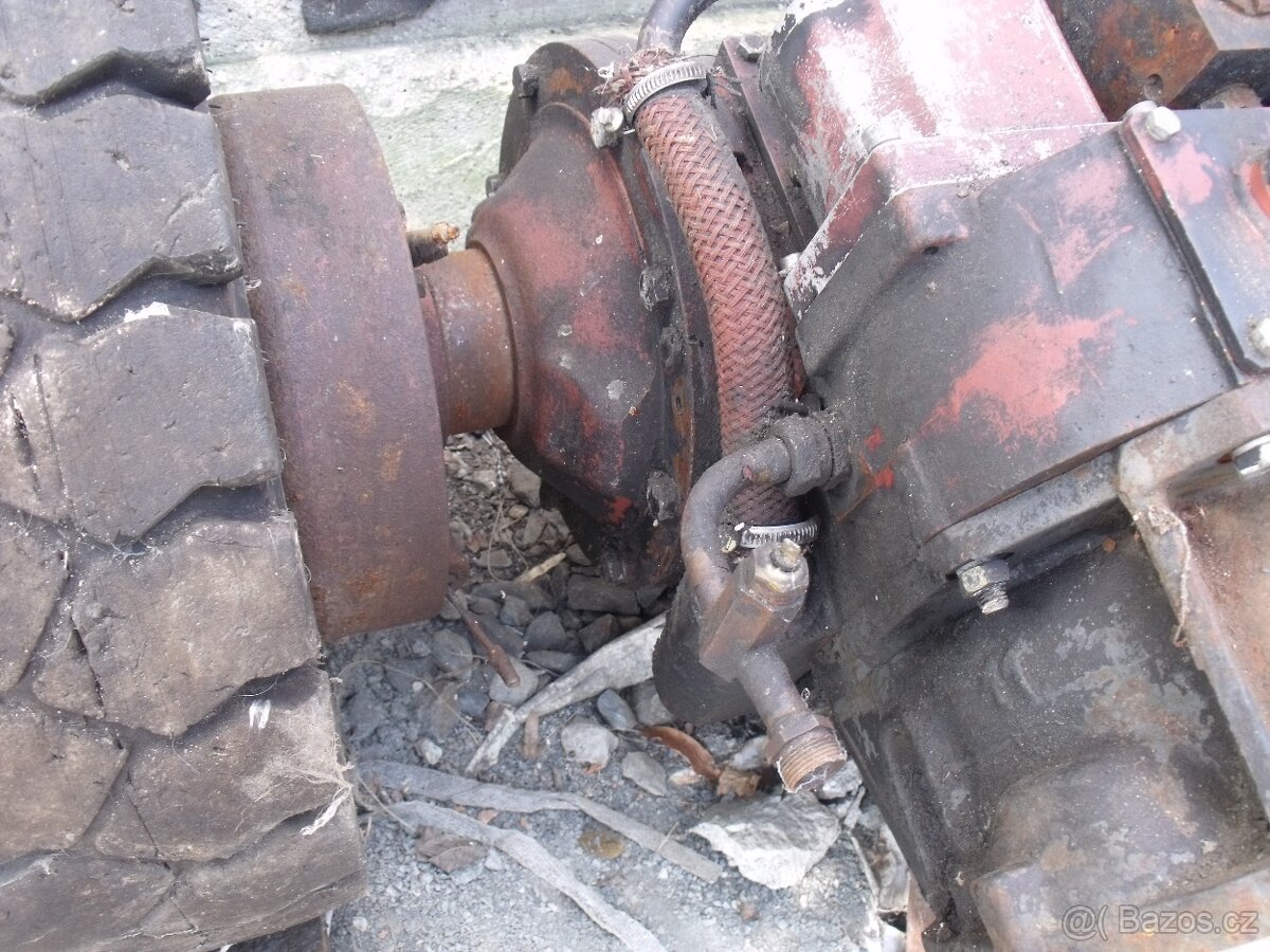 VZV "DESTA" NÁPRAVA S ČERPADLEM - 2