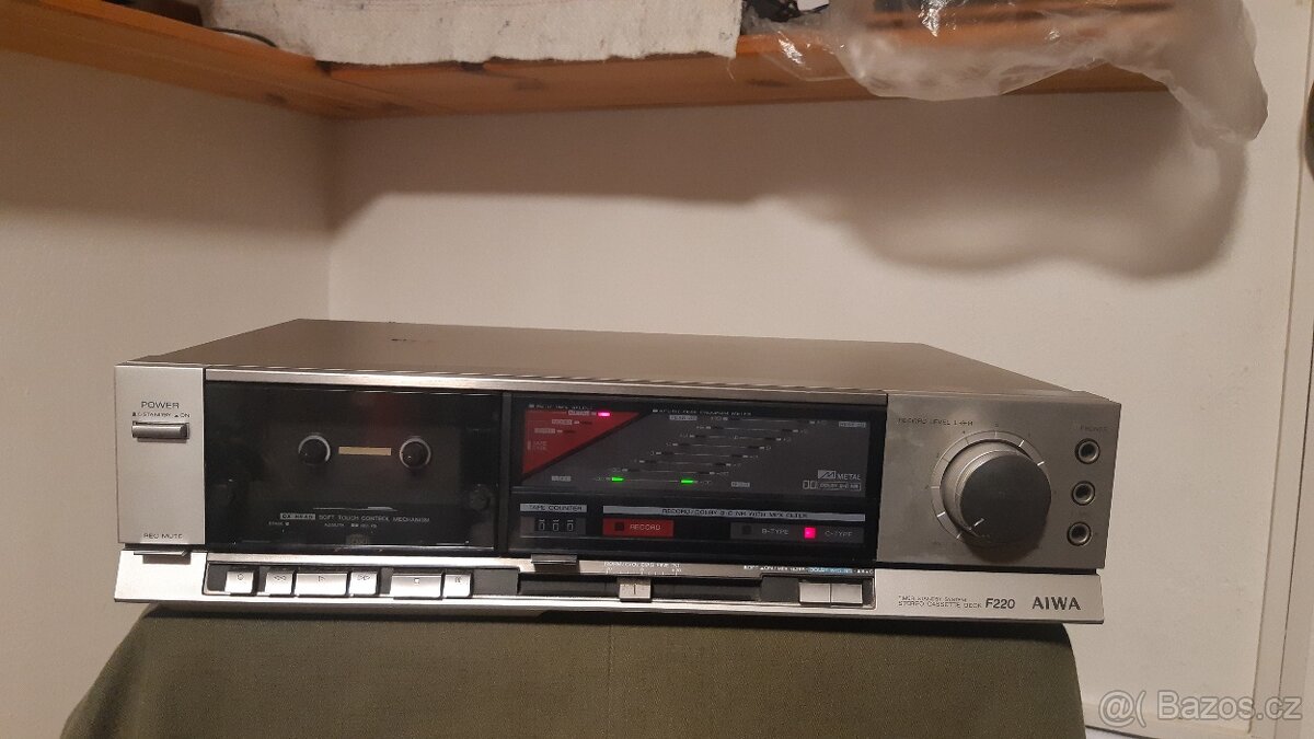 AIWA F220 - 2