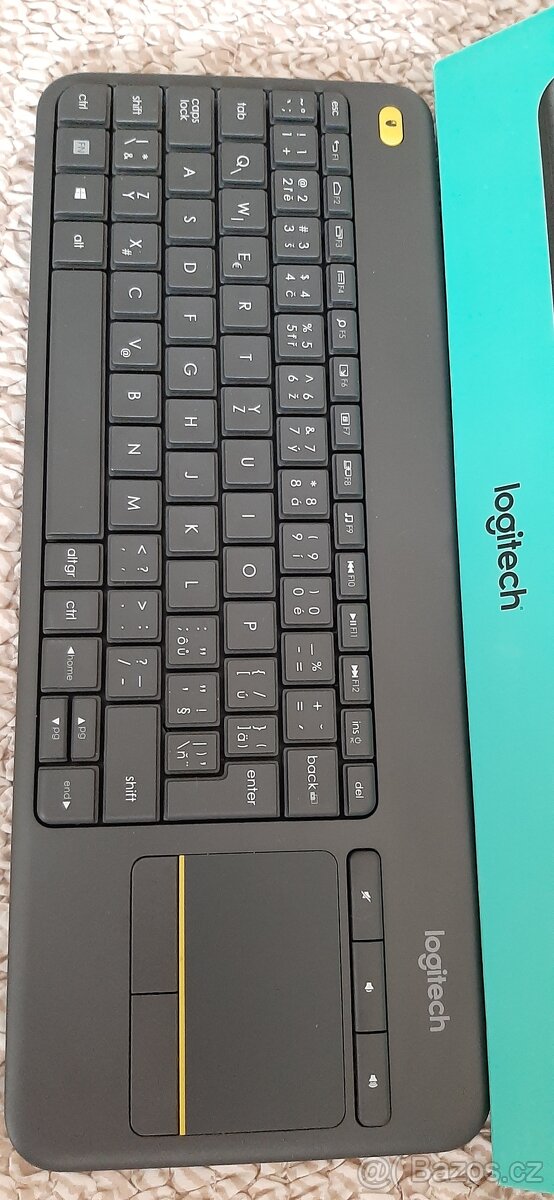 Nová bezdrátová klávesnice Logitech K400 Plus Tv - 2