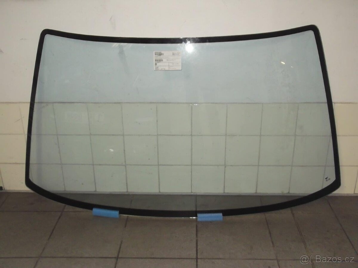 Nissan Bluebird U11 - 2