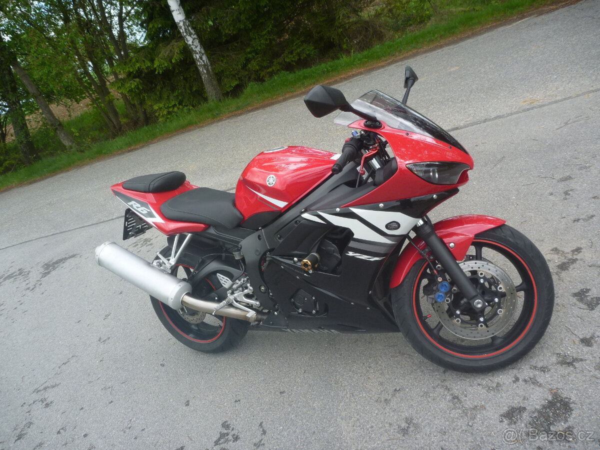 Yamaha R6 - 2