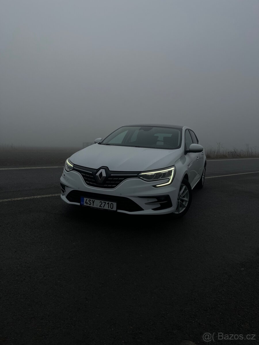 Renault Megane IV 1.3 tce INTENS - 2