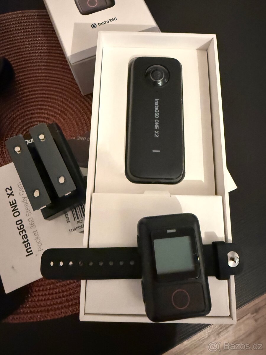 Insta 360 x2 + ovladač - 2