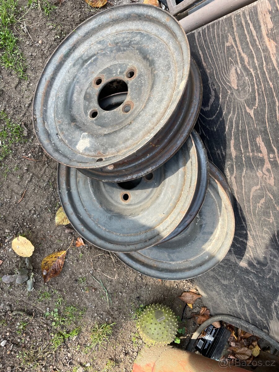 Disky 4x130 nýtované šíře 3,25 R15 - 2