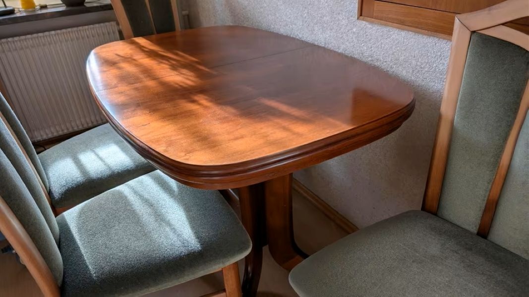 Stůl jídelní rozkládací a 4 židle - masivní - 2