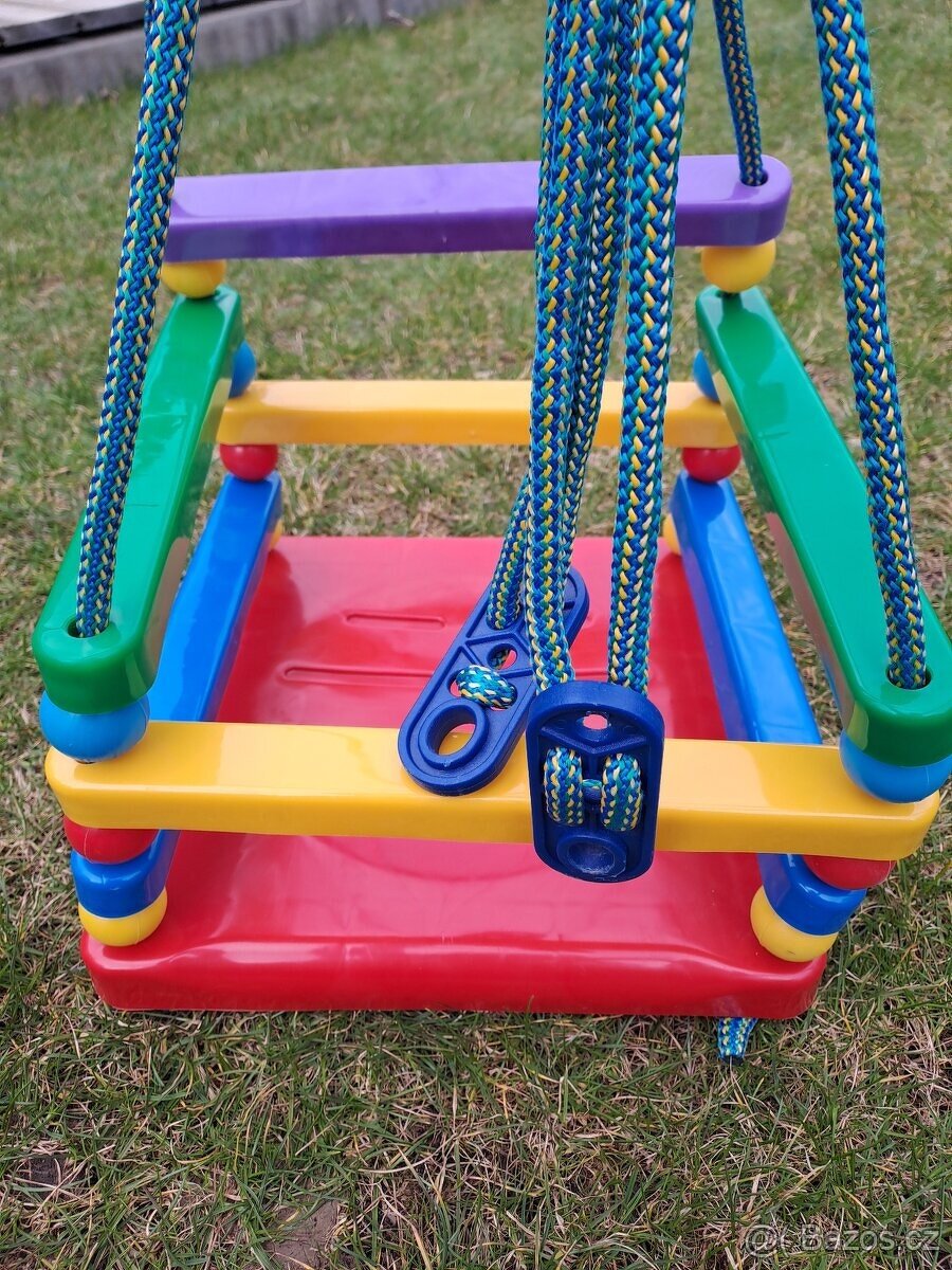 Barevná houpačka pro nejmenší děti - 2