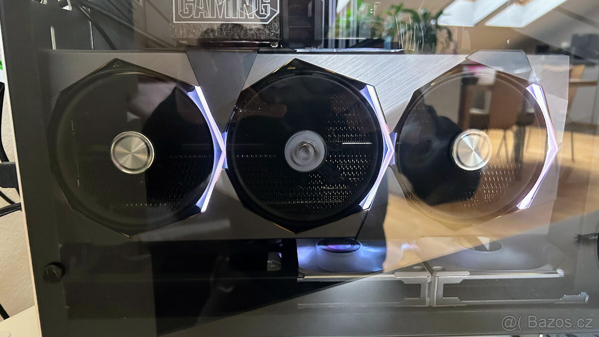 MSI RTX 4090 SUPRIM X 24G v prodloužené záruce - 2