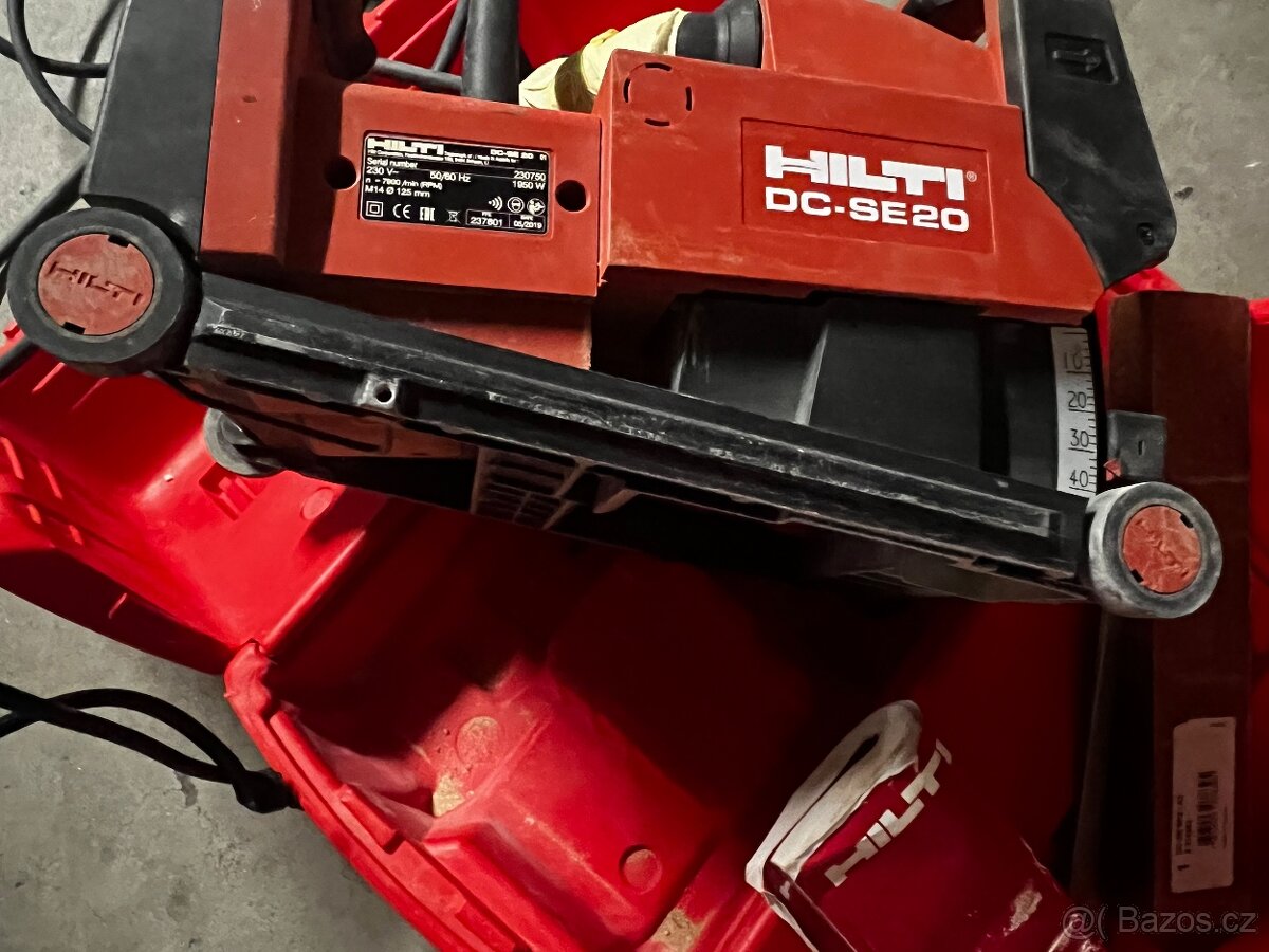 Hilti dc se 20 skoro nová drážkovací fréza rok 2019 - 2