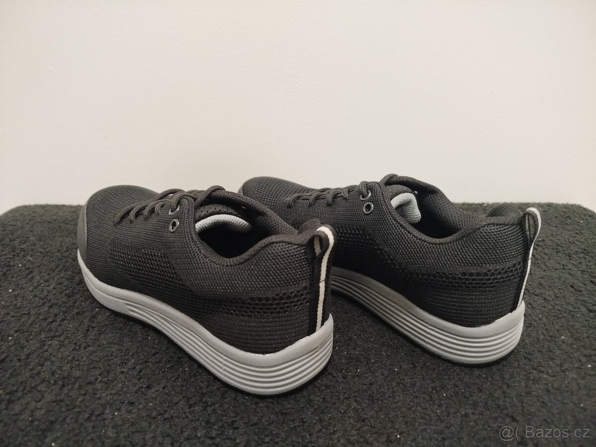 Pracovní obuv vel. 40 - 2