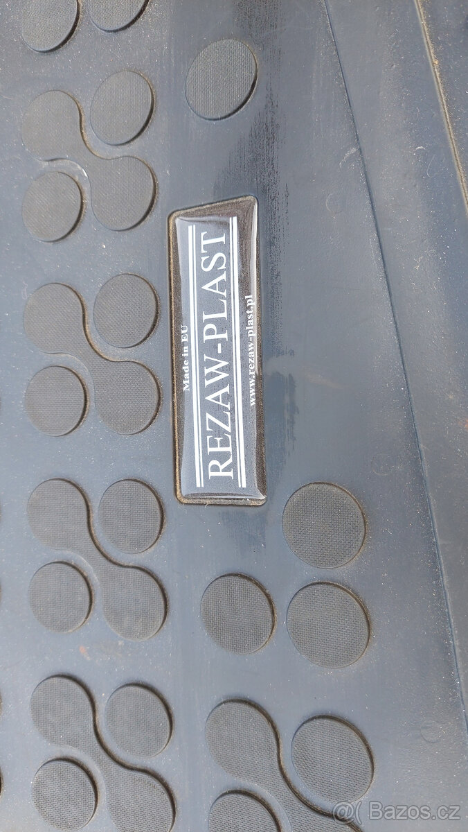 vana do zavazadlového prostoru E61 kombi BMW - 2