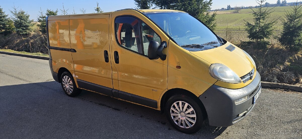Opel Vivaro - 2