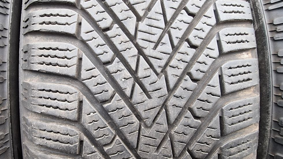 Zimní pneu 205/55/16 Pirelli - 2