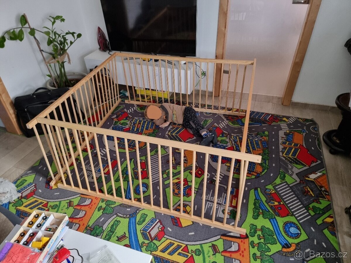 SLEVA - Ohrádka 150x150 borovice - 2