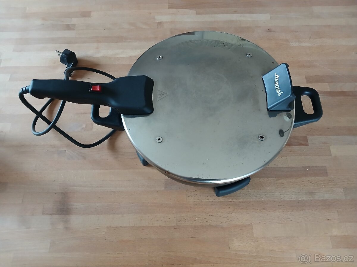 Remoska R22 - 2